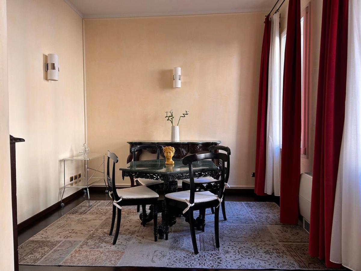 Piazza Maggiore Luxury Apartment Bolonha Exterior foto